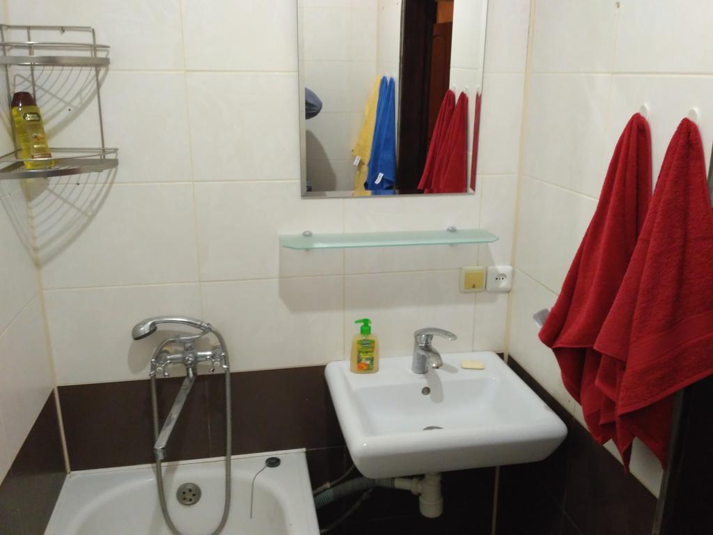Apartment On Ierusalimka 9 Vinnytsia Bagian luar foto