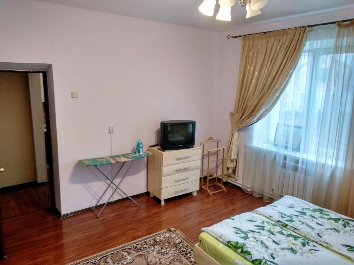 Apartment On Ierusalimka 9 Vinnytsia Bagian luar foto