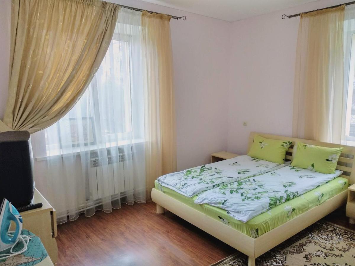 Apartment On Ierusalimka 9 Vinnytsia Bagian luar foto